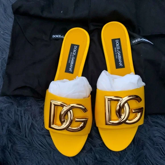 本物保証/Dolce & Gabbana DGロゴ レザー サンダル エレガント Dolce & Gabbana | Shoes | Dg Logo Patent Leather Sandals